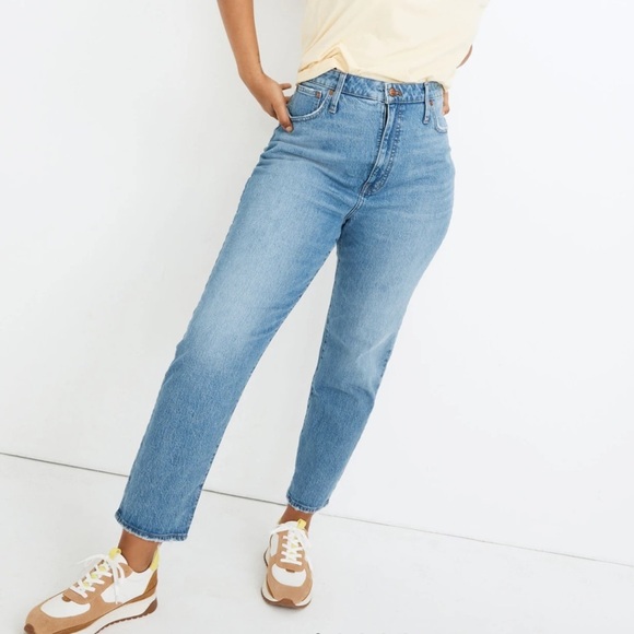 Madewell Denim - Madewell Classic Straight Jeans Size 32